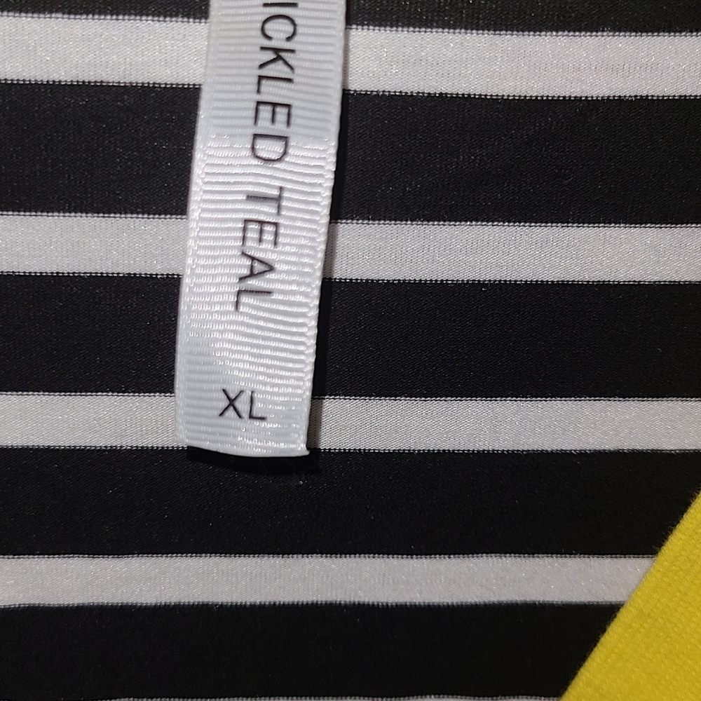 Sweater - Picture 2 of 4